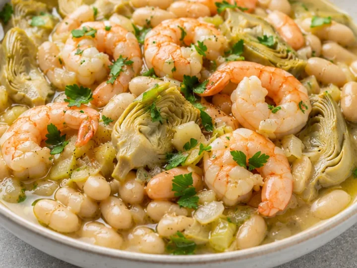Alubias con Gambas y Alcachofas: ¡Explosión de Sabor!