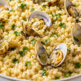 Arroz con Almejas: ¡Sabor a Mar! - arroz almejas