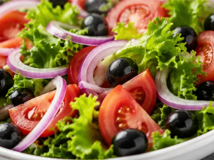 ¡Tu Ensalada Mediterránea Más Fresca y Vibrante!