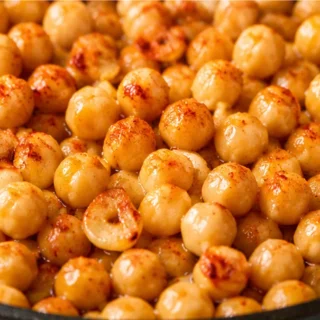 Garbanzos al Ajillo: ¡Sabor Casero en Minutos! Garbanzos al ajillo: prepara esta receta sencilla y deliciosa en minutos. Perfectos como tapa o guarnición, lleno