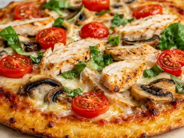 Pizza Keto de Pollo Crujiente