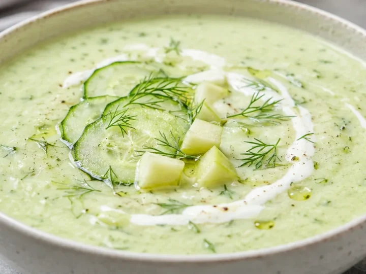Sopa Fría de Pepino: ¡Tu Salvación contra el Calor!