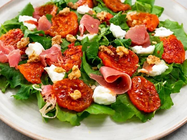 Ensalada de Higo Chumbo y Jamón Serrano