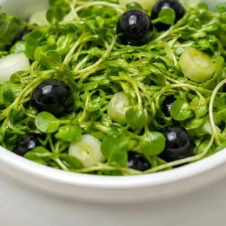 Ensalada Fresca de Pamplinas - ensalada pamplinas - Ensalada Pamplinas: saborea esta receta única con la planta silvestre más deliciosa. Fácil de preparar, idea