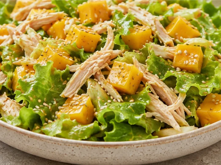 Ensalada de Pollo y Mango: ¡Frescura que Enamora!