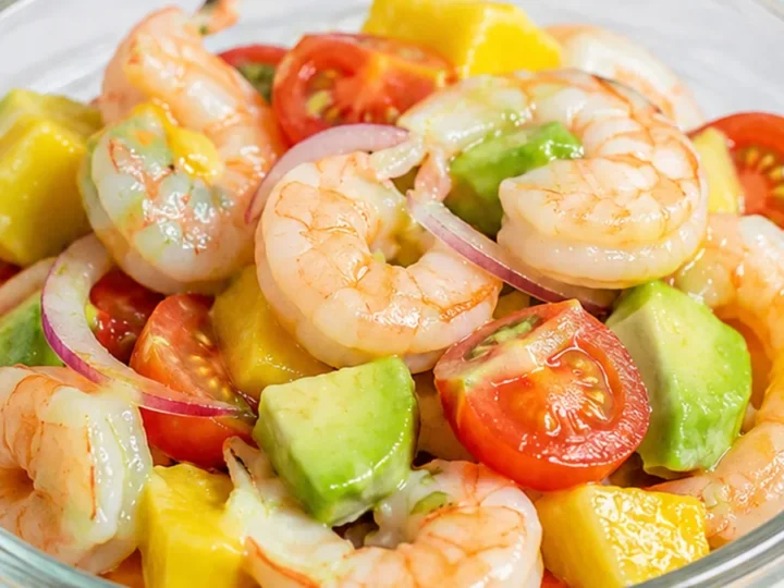 Ensalada Tropical: Langostinos y Mango