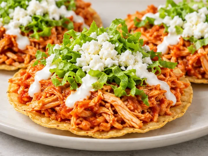 Tinga de Pollo: Sabor Ahumado y Picante